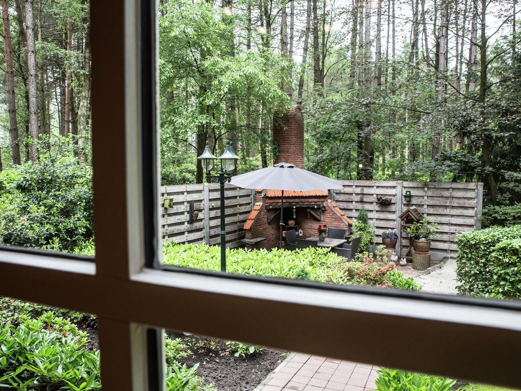Luxurious Chalet In Oud Turnhout With Large Garden Villa Oud-Turnhout Eksteriør bilde