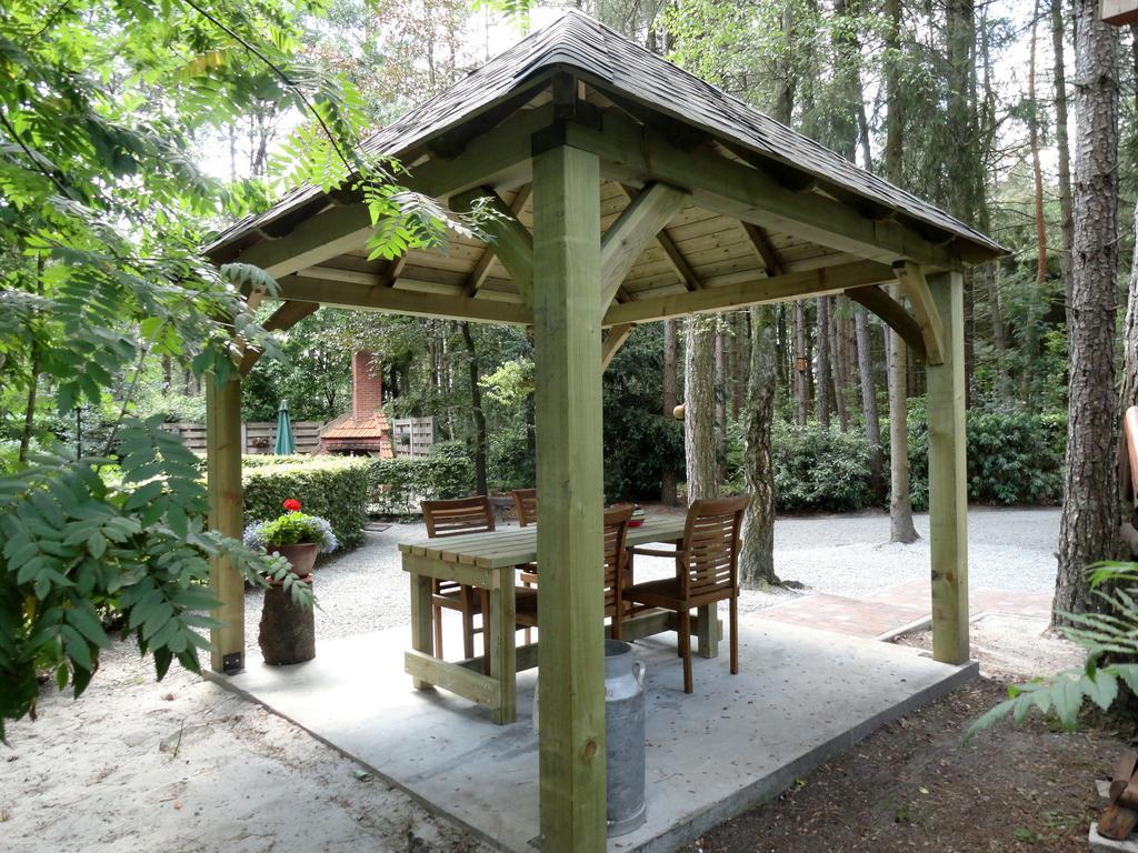 Luxurious Chalet In Oud Turnhout With Large Garden Villa Oud-Turnhout Eksteriør bilde