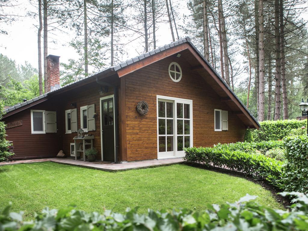 Luxurious Chalet In Oud Turnhout With Large Garden Villa Oud-Turnhout Eksteriør bilde